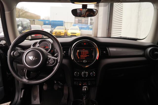 Mini COOPER 1.5 136pk Cooper Business -NAVI-PDC-CRUISE-AIRCO-