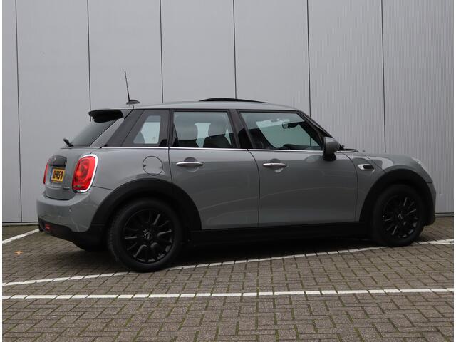 Mini COOPER Mini 1.5 Chili Serious Business | Panoramadak | Keyless | Head-up