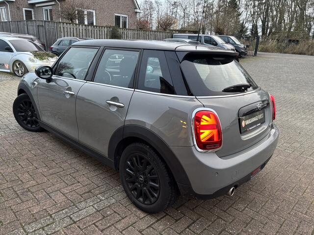 Mini COOPER Mini 1.5 Chili Automaat Full LED / Carplay / Sportinterieur