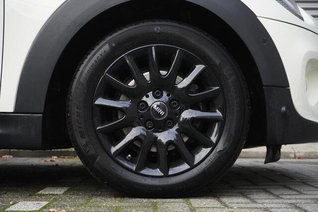 Mini COOPER Cabrio C | Harman Kardon | Stoelverwarming | Navigatie | Parkeersensoren voor én achter | Comfort Access | Airconditioning