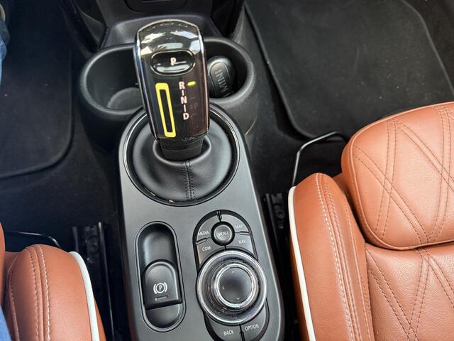 Mini COOPER E S 184PK 33kWh Voll leder interieur BRUIN, PANO, H-K Audio Camera APPLE CARPLAY