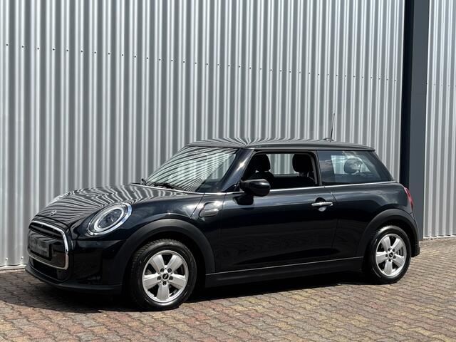 Mini COOPER Mini 1.5 136PK | Navigatie | Climate Control