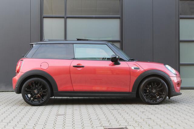 Mini COOPER 1.5 Cooper Summer Red Edition | Panoramdak | Leder | British Flags