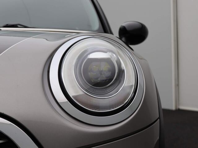 Mini COOPER 3-Deurs Chili Serious Business | Comfort Access | Parkeersensoren | LED-koplampen