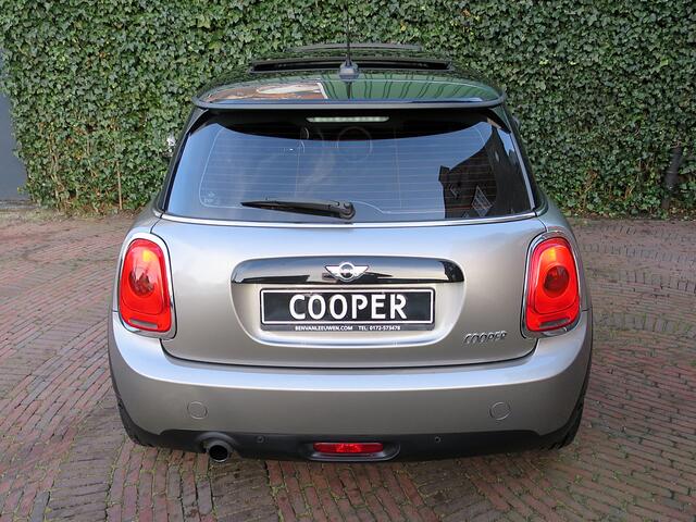 Mini COOPER 1.5 Cooper Business F56 NL-auto, Pano.dak, navi, cruise en 16"