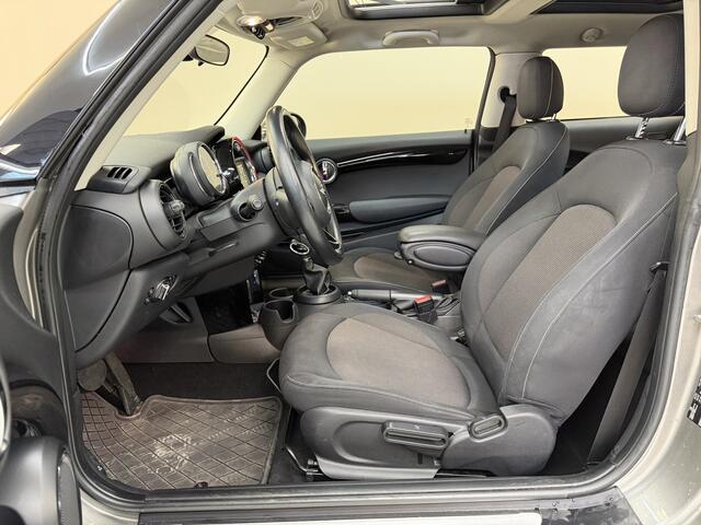 Mini COOPER Mini 1.5 Salt Business Origineel Nederlands, Panoramadak, Camera, Navigatie, Stoelverwarming, Parkeersensoren, 4 seizoenen banden, Verwarmde voorruit,