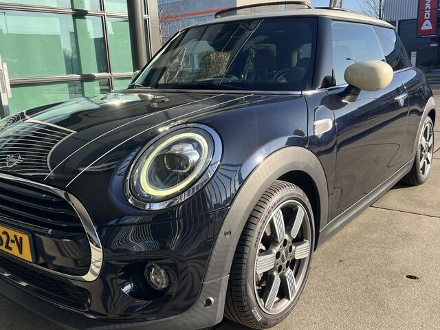 Mini COOPER Mini 1.5 60 Years Edition VOL! | AUTOMAAT | HEAD-UP DISPLAY | LEDER | SCHUIF/KANTELDAK | CARPLAY/ANDROID | HARMAN/KARDON | NAVI | ADAPTIVE CRUISE CONTROL | PDC V+A | CLIMATE CONTROL | LMV 17'' | STOELVERWARMING | LED | BLUETOOTH