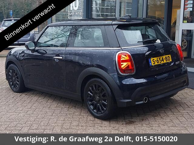 Mini COOPER Mini 1.5 Classic Automaat | Apple Carplay & AndroidAUTO | Parkeersensoren | 1e eigenaar |