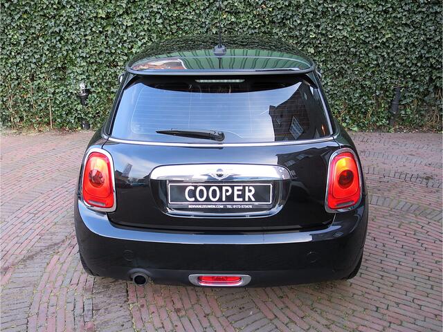 Mini COOPER One Salt Business F56 NL-auto, Leer, navi, cruise en 17"