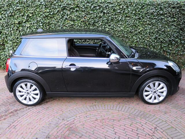 Mini COOPER One Salt Business F56 NL-auto, Leer, navi, cruise en 17"