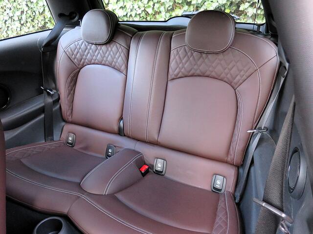 Mini COOPER One Salt Business F56 NL-auto, Leer, navi, cruise en 17"