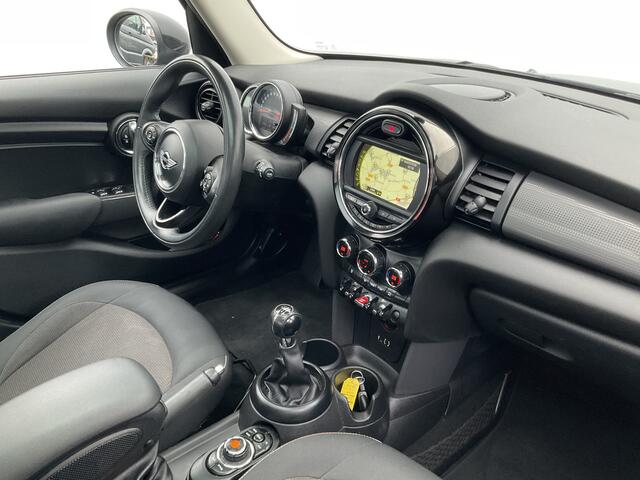 Mini COOPER 1.5 136pk Navi Clima Cruise Pano.dak 5-Deurs Pepper Business