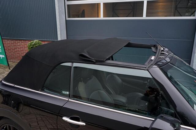 Mini COOPER Cabrio 1.5 Chili