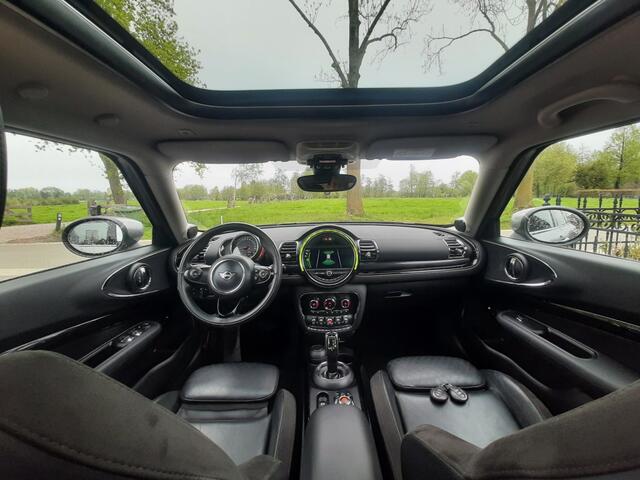 Mini COOPER Clubman 1.5 136pk Lederen-bekleding Airco Cruise-control Navigatie Bluetooth