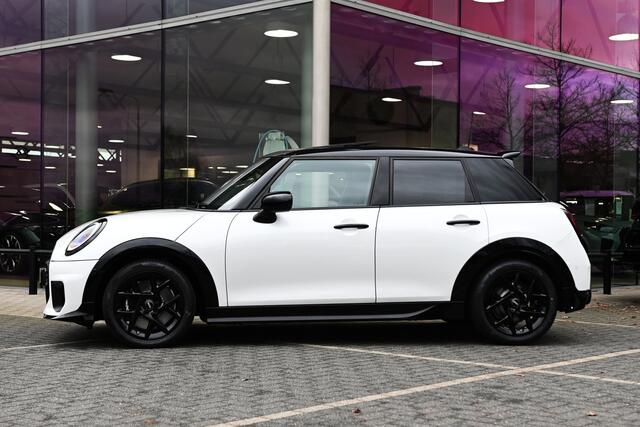 Mini COOPER C Automaat / John Cooper Works / Pakket XL / 17" JCW Sprint Spoke Black
