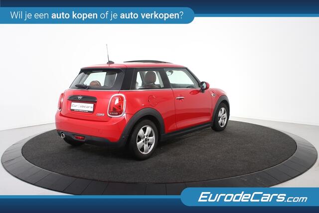 Mini COOPER Mini 1.5 *1ste Eigenaar*Panoramadak*Stoelverwarming*Parkassist*