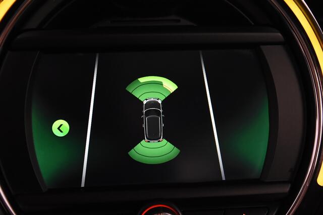 Mini COOPER Mini 1.5 *1ste Eigenaar*Panoramadak*Stoelverwarming*Parkassist*