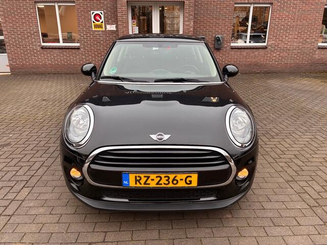 Mini COOPER 1.5 COOPER BUSINESS