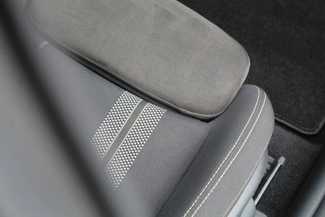 Mini COOPER 1.5 Cooper | JCW pakket | LED | Kuipstoelen | NL-auto