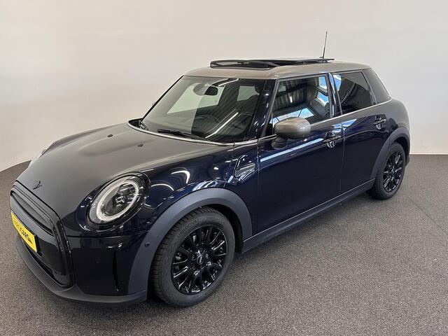 Mini COOPER Mini 1.5 Yours 5-DRS DCT-7 Aut. 136pk Panoramadak Sportstoelen Navi Carplay PDC Achter+Camera Full LED Armsteun Cruise Control Stoelverwarming