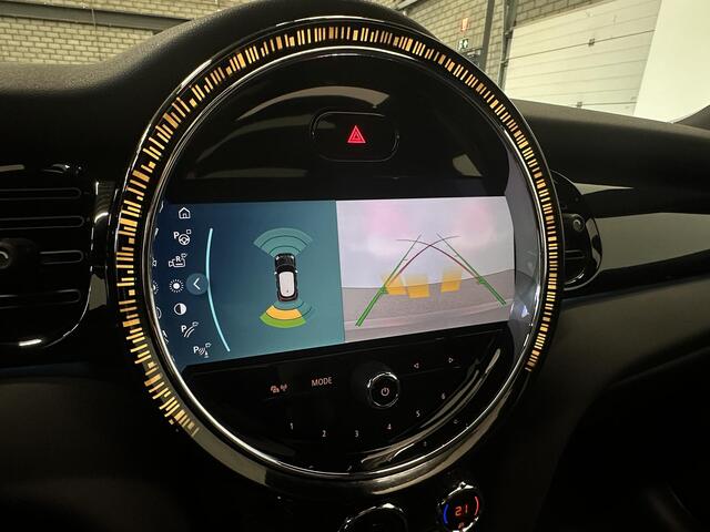 Mini COOPER Mini 1.5 Yours 5-DRS DCT-7 Aut. 136pk Panoramadak Sportstoelen Navi Carplay PDC Achter+Camera Full LED Armsteun Cruise Control Stoelverwarming