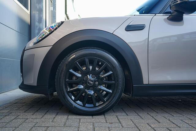 Mini COOPER 1.5 Classic