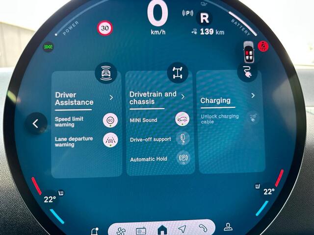 Mini COOPER E Essential XS 40.7 kWh