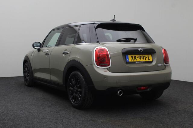 Mini COOPER 1.5 Pepper 2019 | Dealer Onderhouden | Navigatie | Carplay | Cruise Control | Spraakbediening | Stoelverwarming | Stuurwiel Bediening | Keyless 2 Sleutels | Nationale Autopas