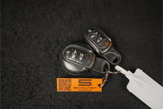 Mini COOPER Mini 1.5 Serious Business 5DRS JCW Interieur Navi 17"