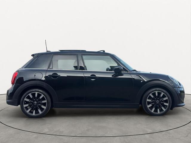 Mini COOPER 1.5 Automaat 5-Deurs Yours Pano Head-UP Leer