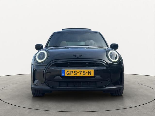 Mini COOPER 1.5 Automaat 5-Deurs Yours Pano Head-UP Leer