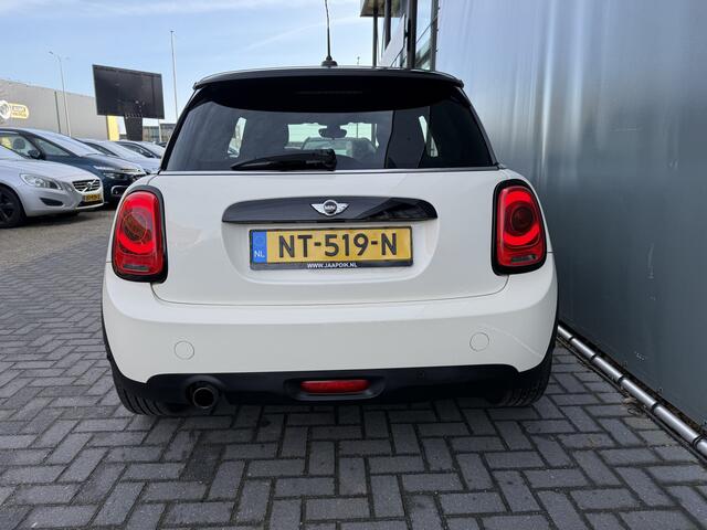 Mini COOPER Mini BWJ 2017 1.5 136 PK Serious Business FULL LED | KEYLESS | NAVI | CLIMA | CRUISE | BLUETOOTH | LMV | PDC