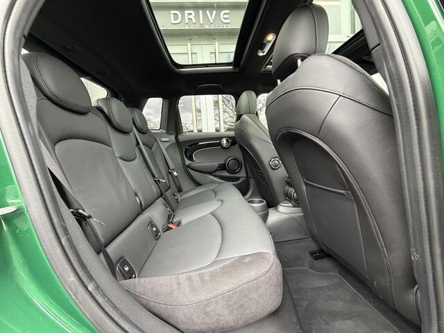 Mini COOPER Mini 1.5 Camden Edition |Pano|Leer|British racing green - Black exterior