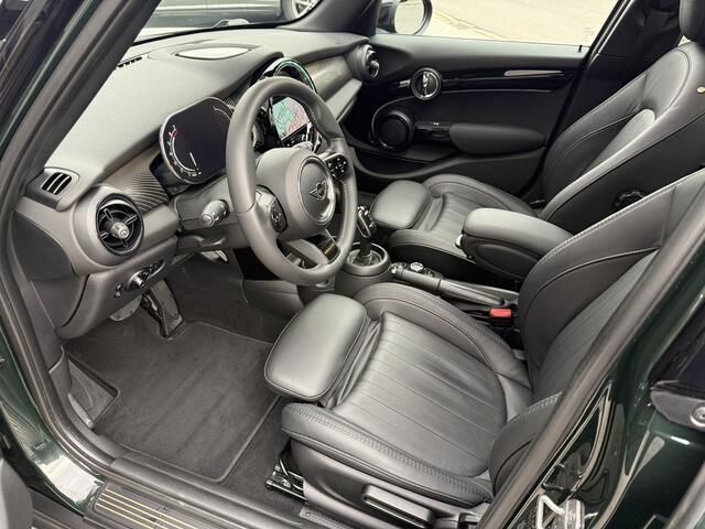 Mini COOPER Mini 1.5 Resolute Edition