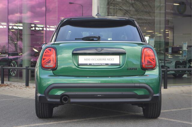 Mini COOPER Hatchback Camden Automaat / Sportstoelen / Cruise Control / LED / Getint glas / Multifunctioneel stuurwiel