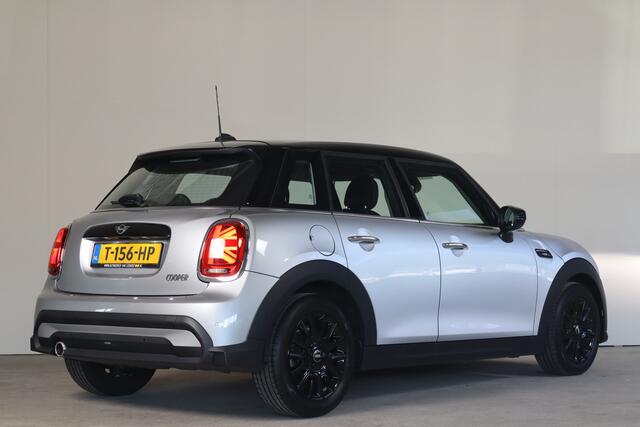 Mini COOPER Mini 1.5 Camden Edition - NL- Auto!! Climate I Apple I Led