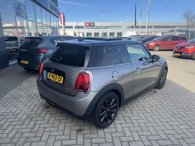 Mini COOPER Mini 1.5 60 Years Edition | Panoramadak | Harman Kardon | Navigatie | Carplay