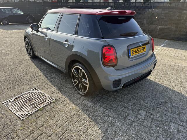 Mini COOPER Mini 1.5 Chili.JCW pakket! Facelift !,Leer,Pano,LED. Super mooi !!