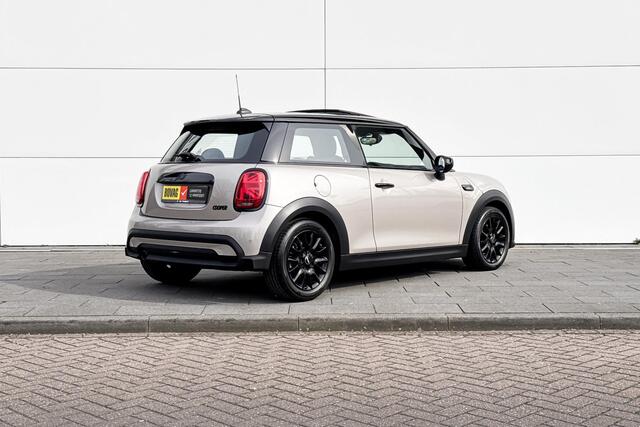 Mini COOPER 3-deurs 1.5 Camden Plus Edition