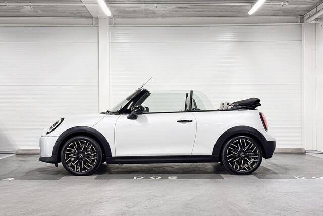 Mini COOPER Cabrio 2.0 Cooper C Favoured M | 18 inch Night Flash Spoke 2-tone