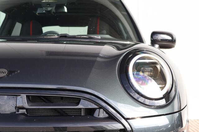 Mini COOPER Mini 1.5 C John Cooper Works XL Stuurwiel verwarmd / Comfort Access/ Panoramadak/ Elektrische Stoelen met geheugen/ Driving Assistant Plus
