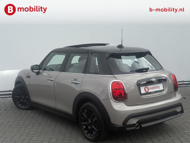 Mini COOPER 1.5 Classic Automaat 5-Drs. Panoramadak | Sportstoelen | Apple CarPlay | Leer | DAB