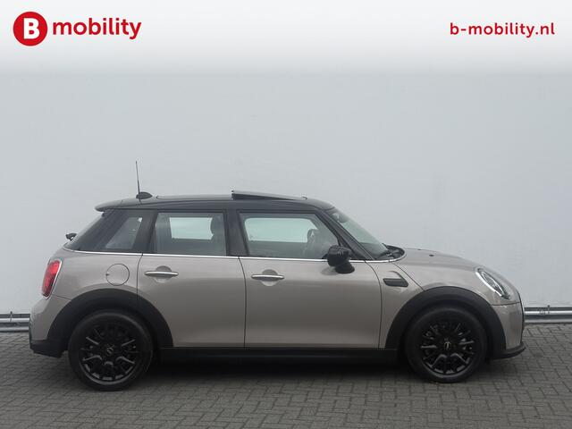Mini COOPER 1.5 Classic Automaat 5-Drs. Panoramadak | Sportstoelen | Apple CarPlay | Leer | DAB