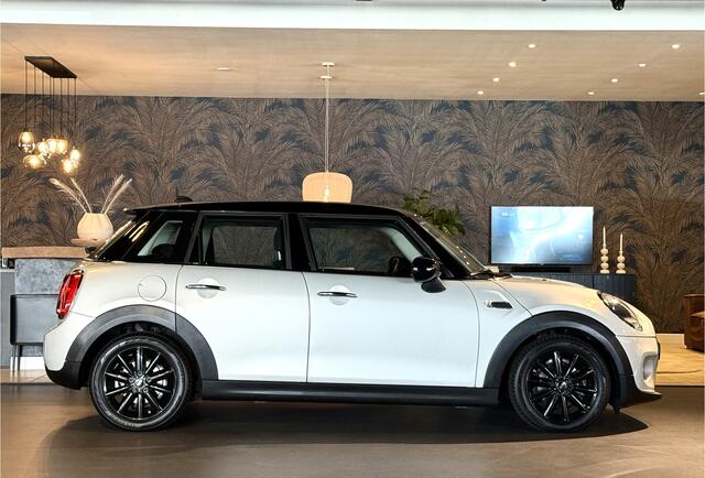 Mini COOPER Mini 1.5 I Two Tone I Virtual Cockpit I Ambiance