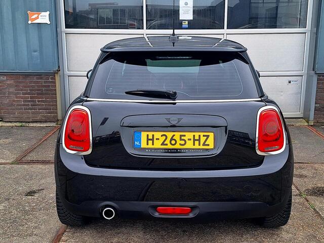 Mini COOPER Mini 1.5 Black, Navigatie, Airco, Dab, 17"Lm velgen, Bluetooth