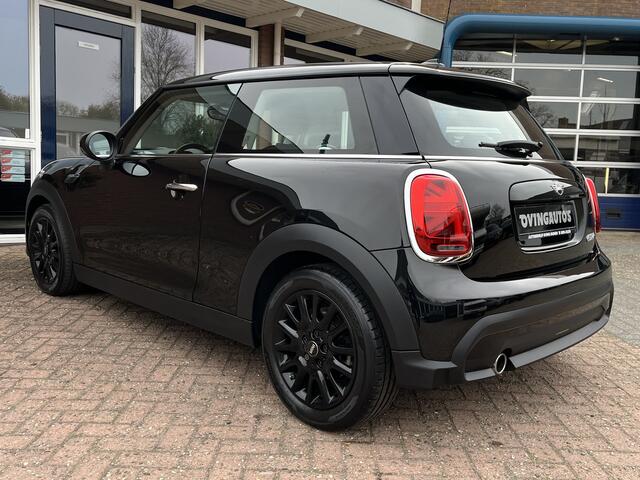 Mini COOPER Mini 1.5 Essential