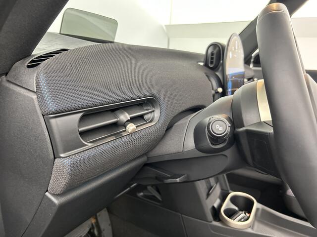 Mini COOPER Mini Cabrio 2.0 C Favoured M Sportstoel/Head-Up Display/18'LMV