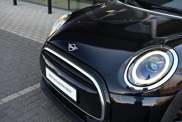 Mini COOPER Hatchback Classic / Sportstoelen / Getint Glas / Ambiance verlichting / Cruise Control / 17 inch LM Tentacle Spoke black