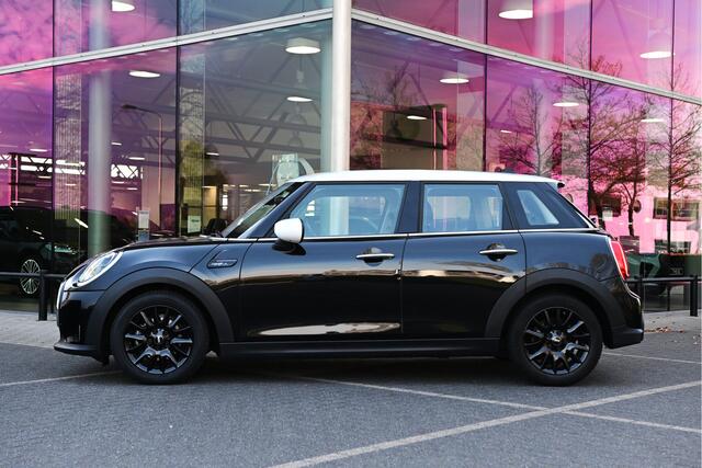 Mini COOPER Hatchback Camden / Cruise Control / LED / Ambiance verlichting / Multifunctioneel stuurwiel