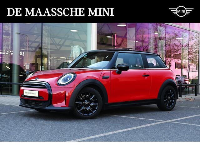 Mini COOPER Hatchback Classic / Panoramadak / Sportstoelen / Achteruitrijcamera / Cruise Control / LED / 16" LM Victory Spoke zwart